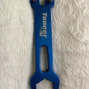 Blue Tanner by M13 Tool